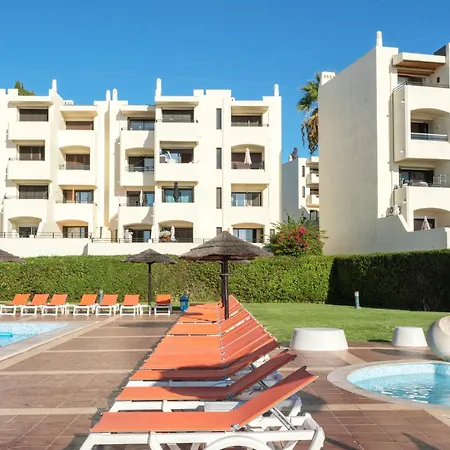 With 3 Swimming Pools Near The Old Town Appartement *
