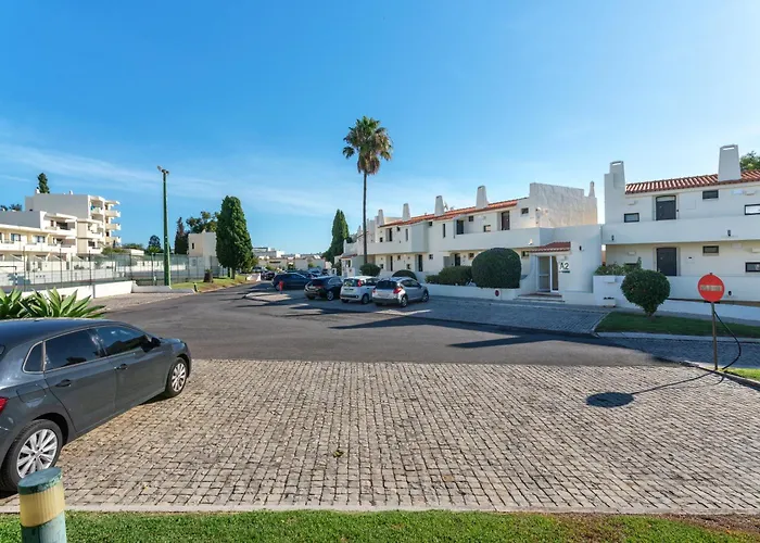 Homes Jardim Cozy With 3 Swimming Pools Near The Old Town