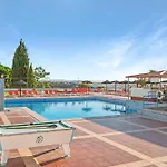 Homes Jardim Cozy With 3 Swimming Pools Near The Old Town * Albufeira